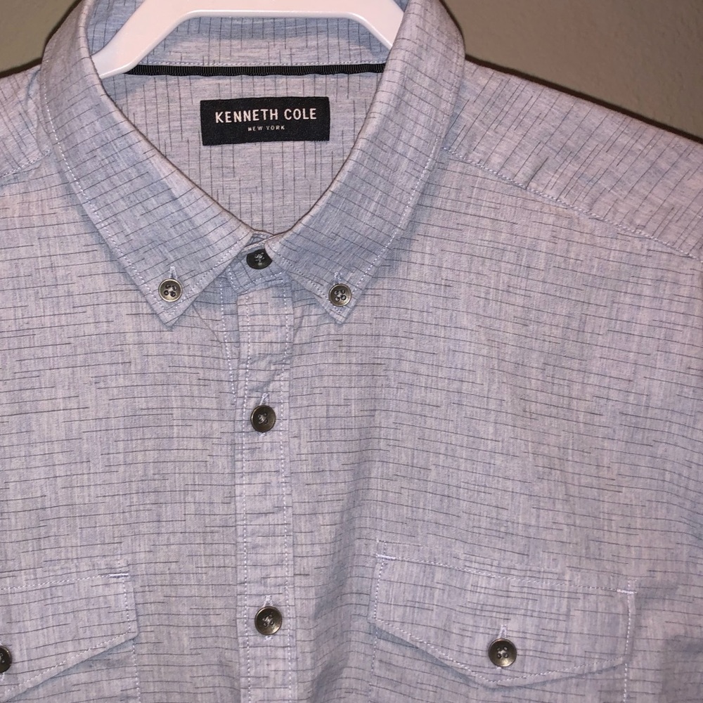Kenneth Cole Button Down - Large